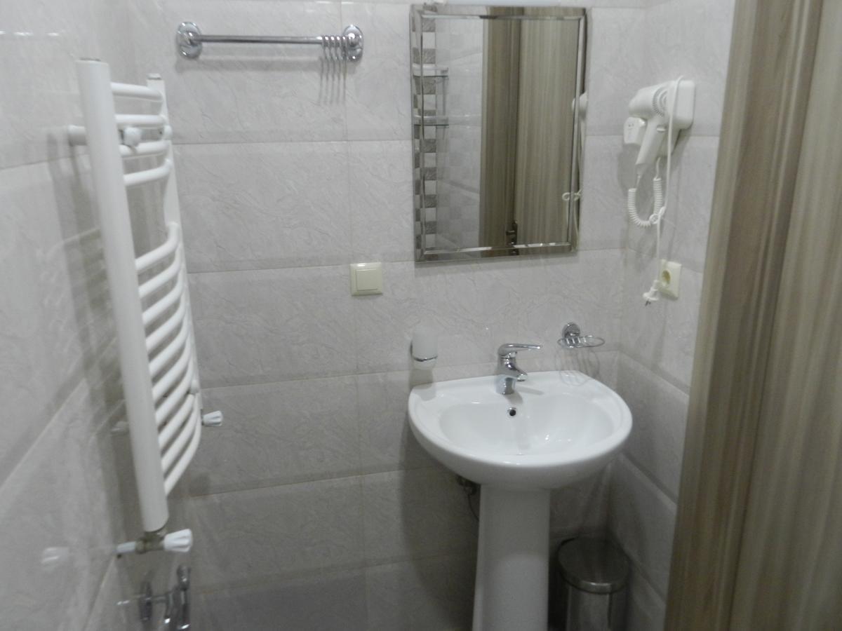 Subtropic Apartments バトゥーミ エクステリア 写真