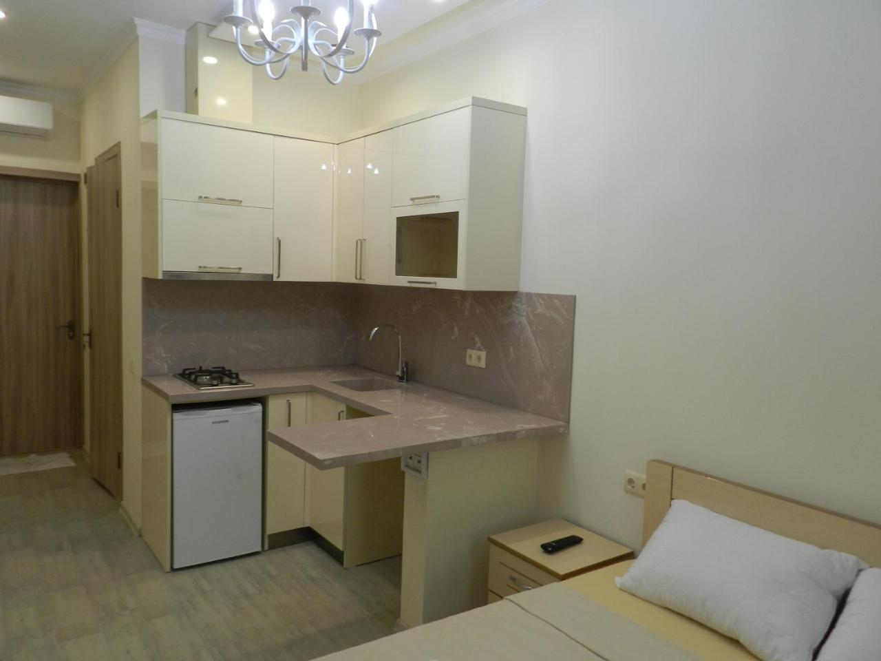 Subtropic Apartments バトゥーミ エクステリア 写真